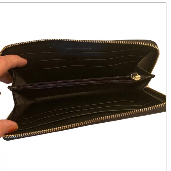 Michael Kors Camouflage Zip-Around Wallet - Picture 2 of 6